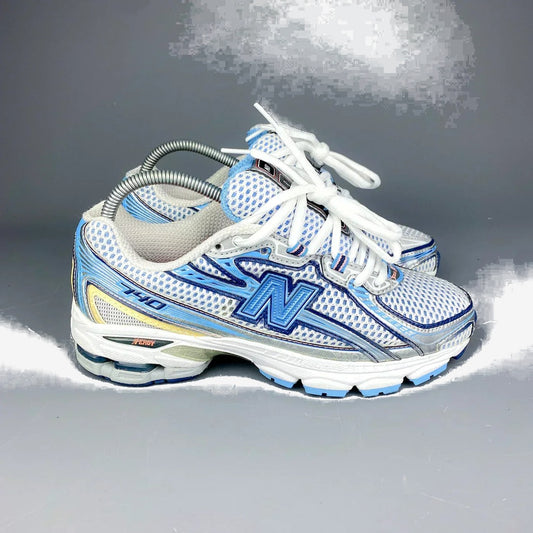 New Balance 740 BLUE