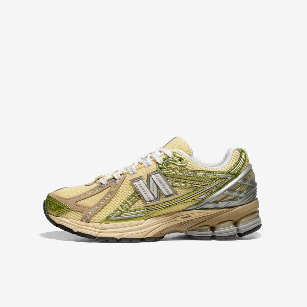 New Balance 1906R Yellow Parchment