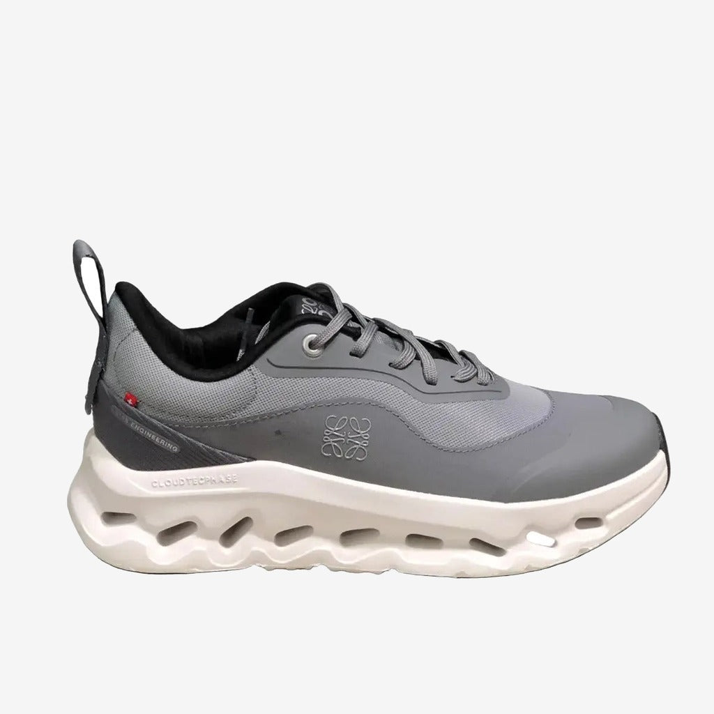 On Cloud × Loewe — Cloudtilt Gris — On Running