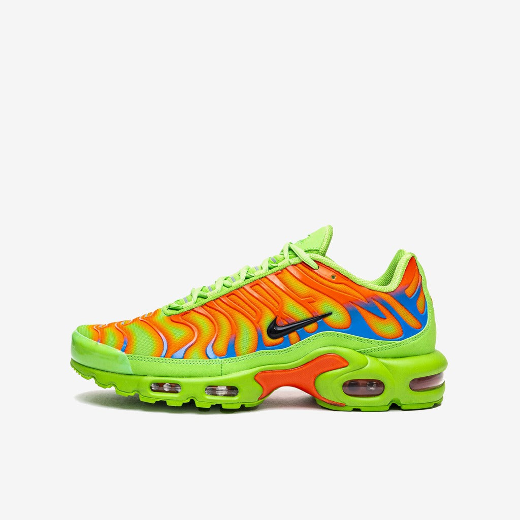 Nike Air Max Plus Supreme Green multicolore, semelle verte et panneaux orange, vue de profil