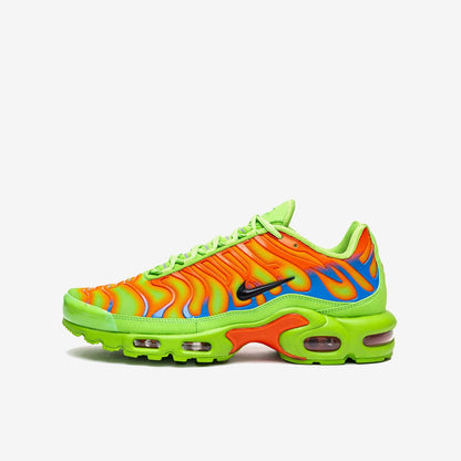 Nike Air Max Plus Supreme Green multicolore, semelle verte et panneaux orange, vue de profil
