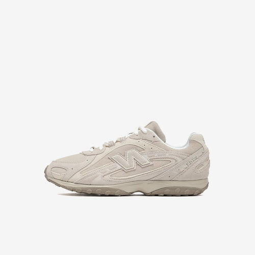 New Balance 204L