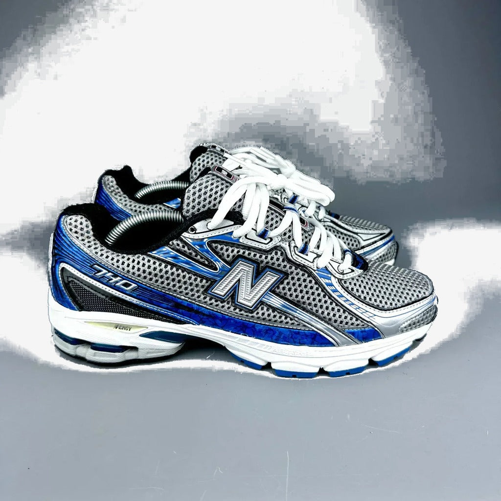 New Balance 740