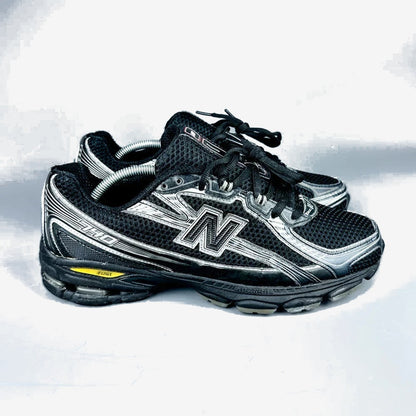 New Balance 740 BLACK