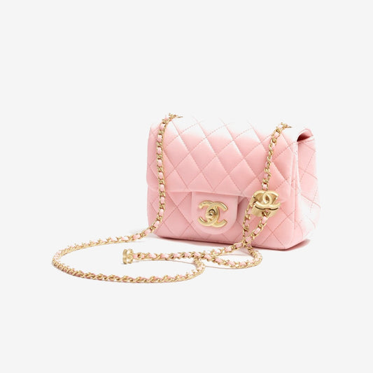 MINI SAC À RABAT — Chanel
