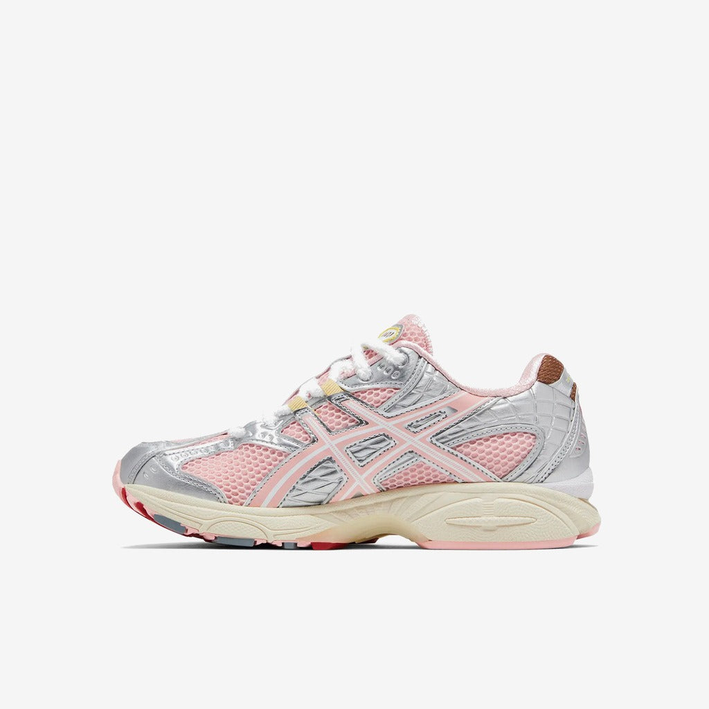 ASICS Gel-Nimbus 10.1 Vandy The Rose x atmos Banana Split Strawberry