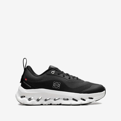 On Cloud × Loewe — Cloudtilt Noir et Blanc — On Running