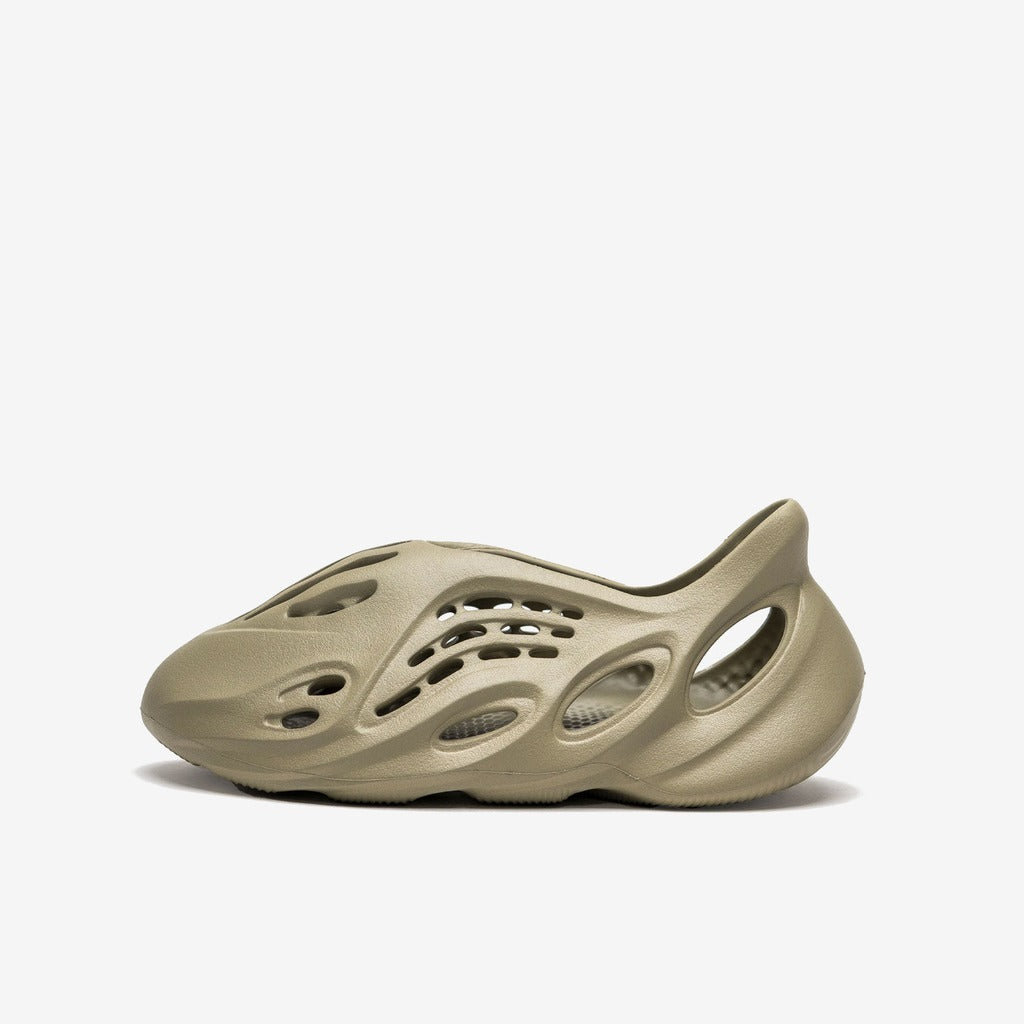 adidas Yeezy Foam RNR Stone Salt