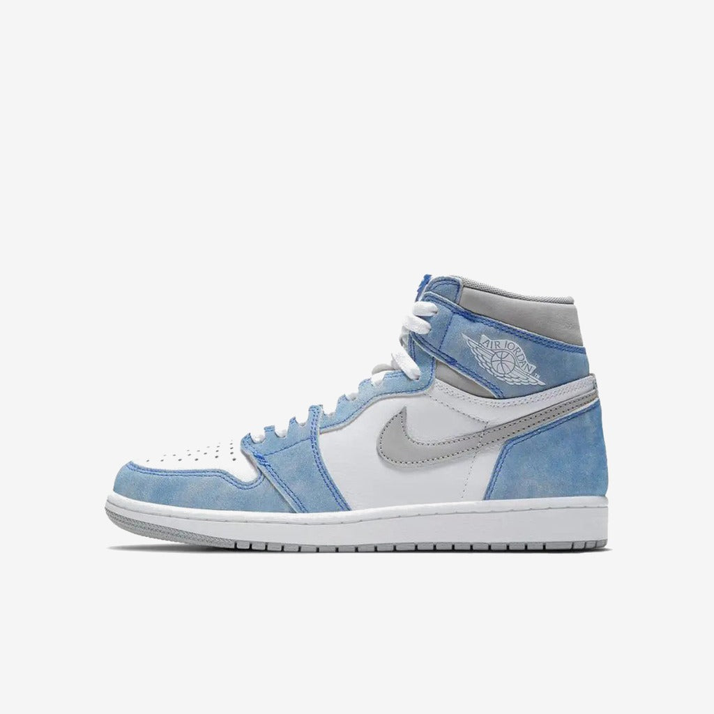 Air Jordan 1 Retro High OG Hyper Royal