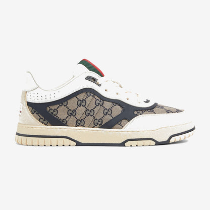 Gucci Re-Web blanche et beige à motif GG et empiècements noirs, vue de côté
