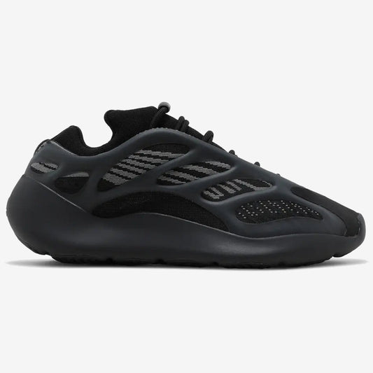Yeezy 700 V3 noire, structure extérieure ajourée et bandes grises sur le côté