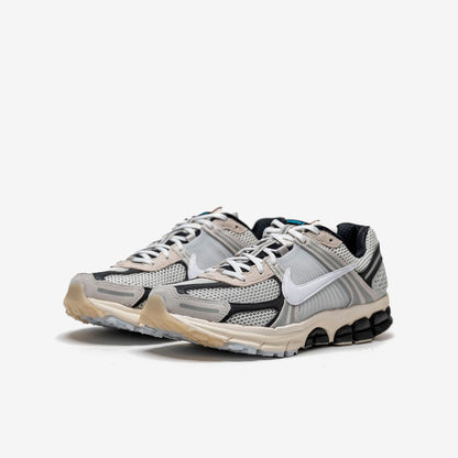 Nike Zoom Vomero 5 Supersonic Light Bone Black