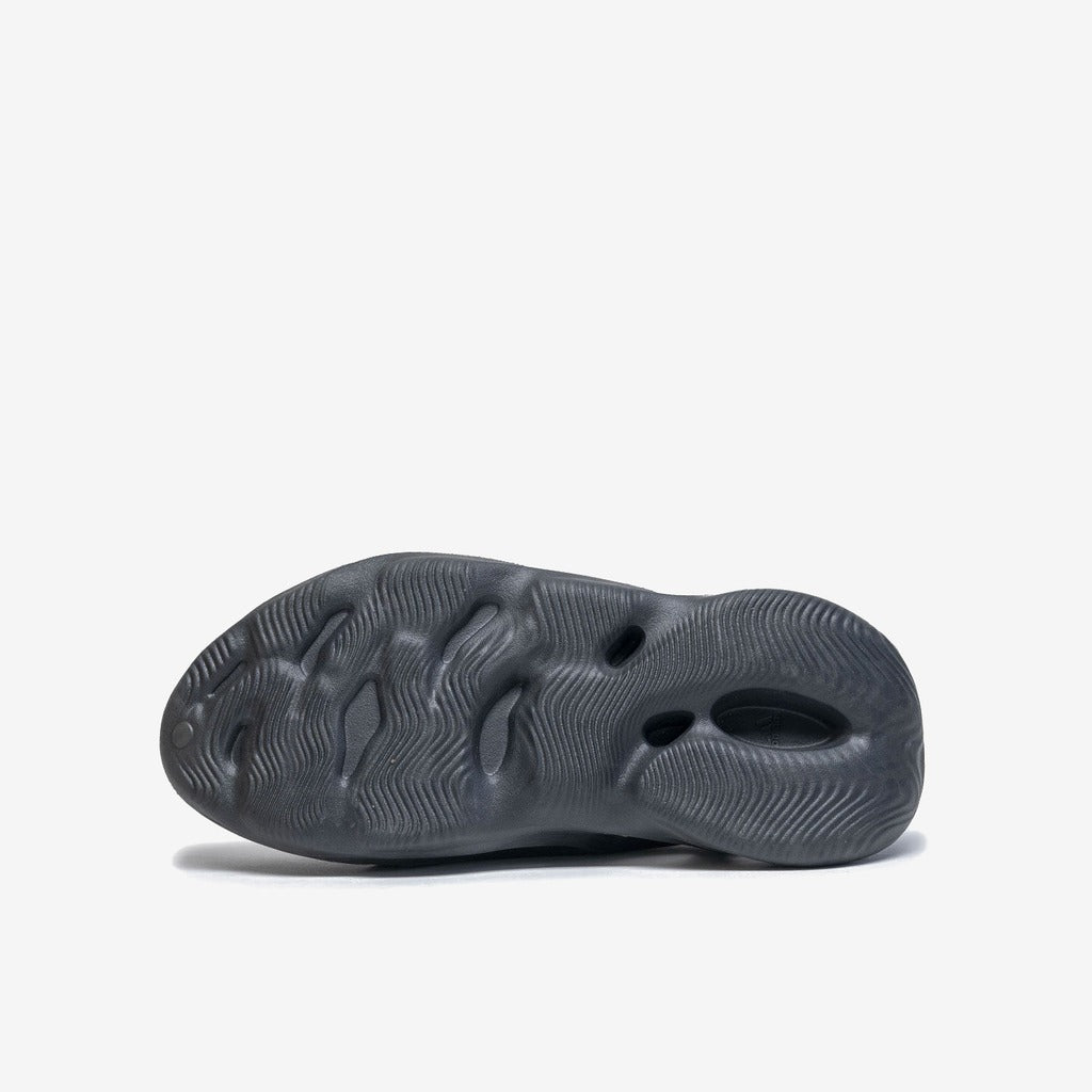 adidas Yeezy Foam RNR Carbon