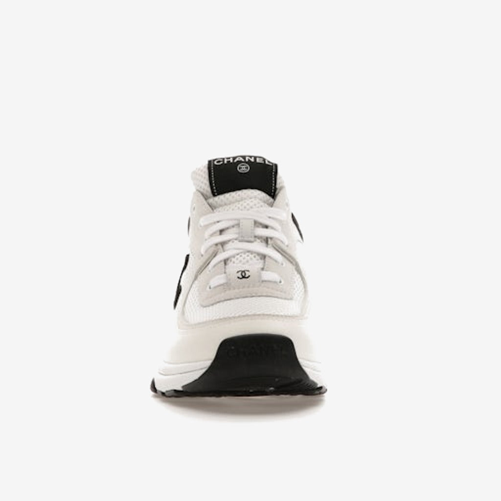 Chanel Low daim blanc/noir