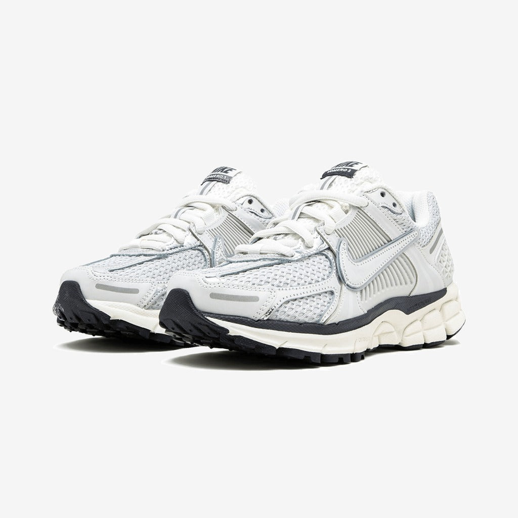 Nike Zoom Vomero 5 Photon Dust