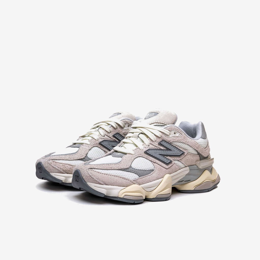 New Balance 9060 Moonbeam Sea Salt