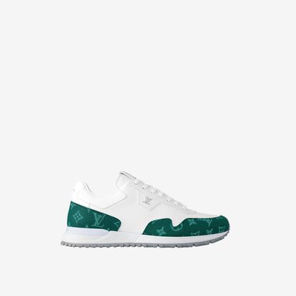 Sneaker Run Away - #10