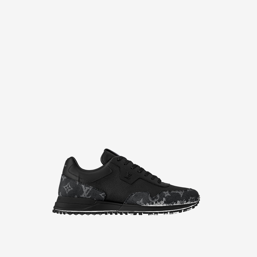 Sneaker Run Away - #13