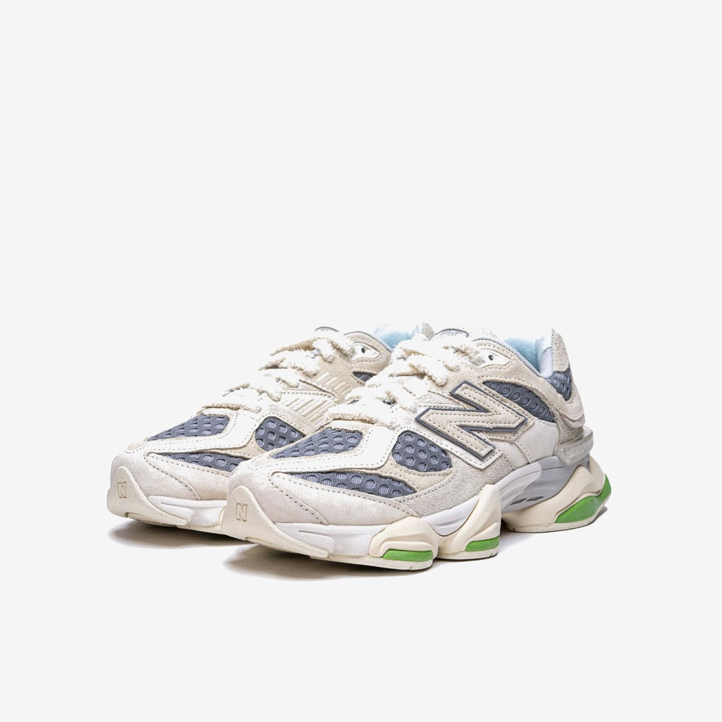 New Balance 9060 Bricks & Wood