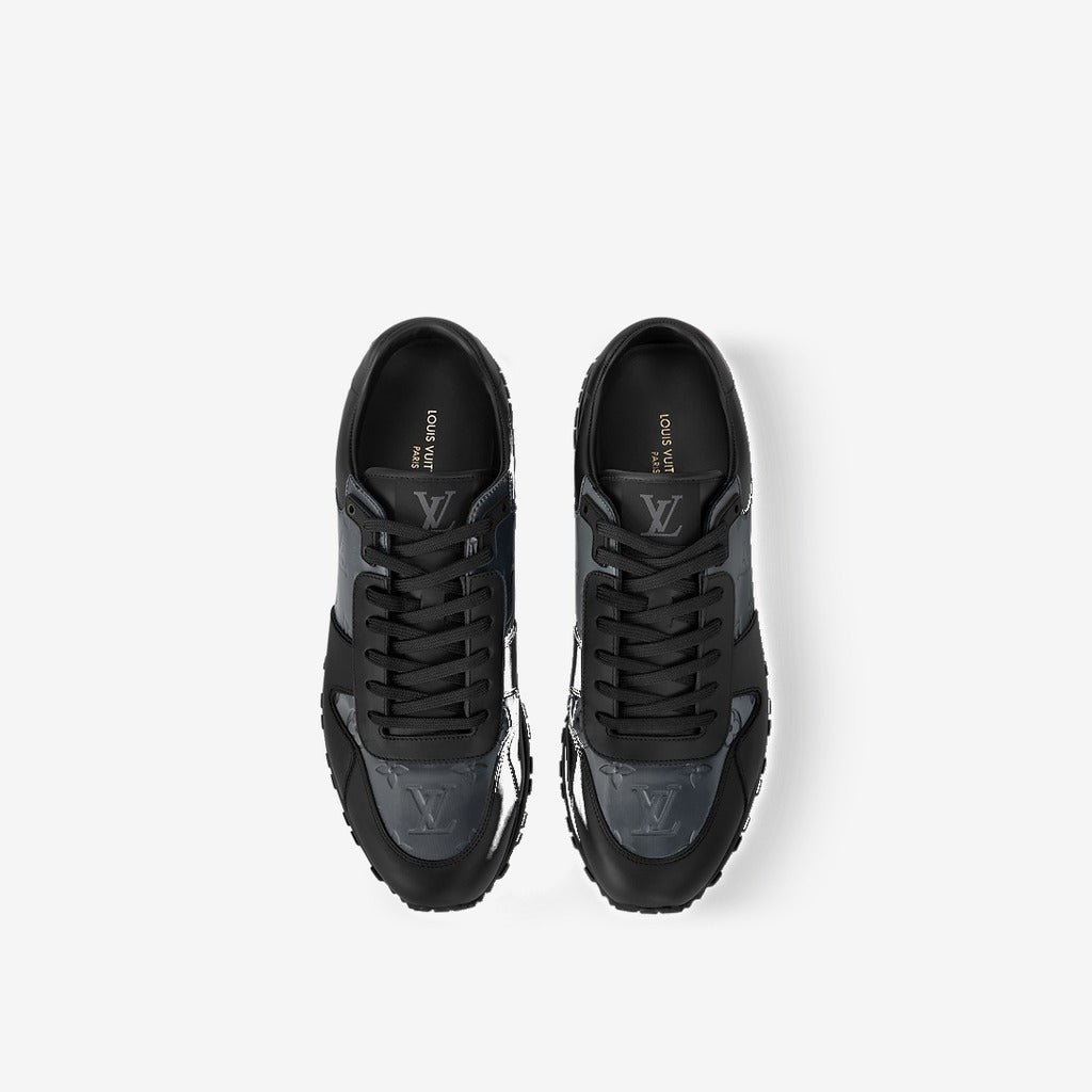 Sneaker Run Away - #6