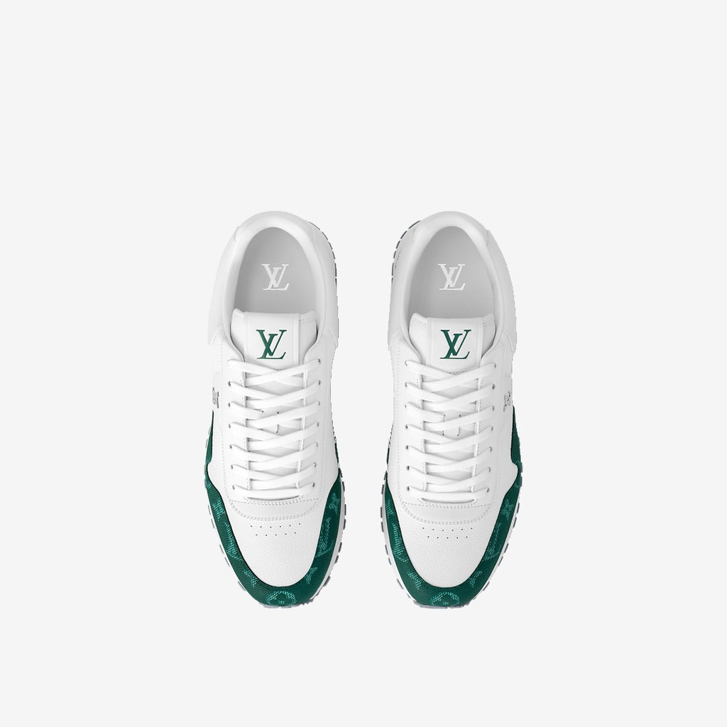 Sneaker Run Away - #10