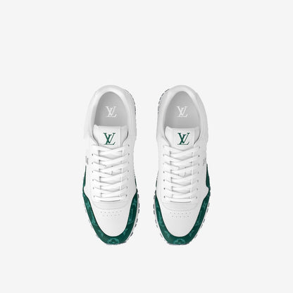 Sneaker Run Away - #10
