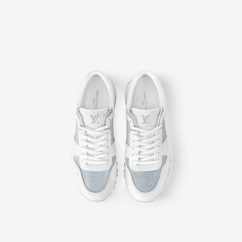 Sneaker Run Away - #7