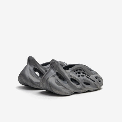 adidas Yeezy Foam RNR MX Granite