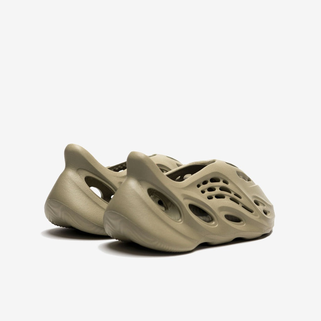 adidas Yeezy Foam RNR Stone Salt