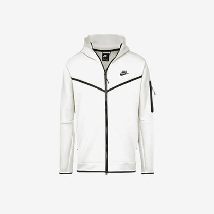 Outfit Tech Fleece Blanc + Casquette Offerte