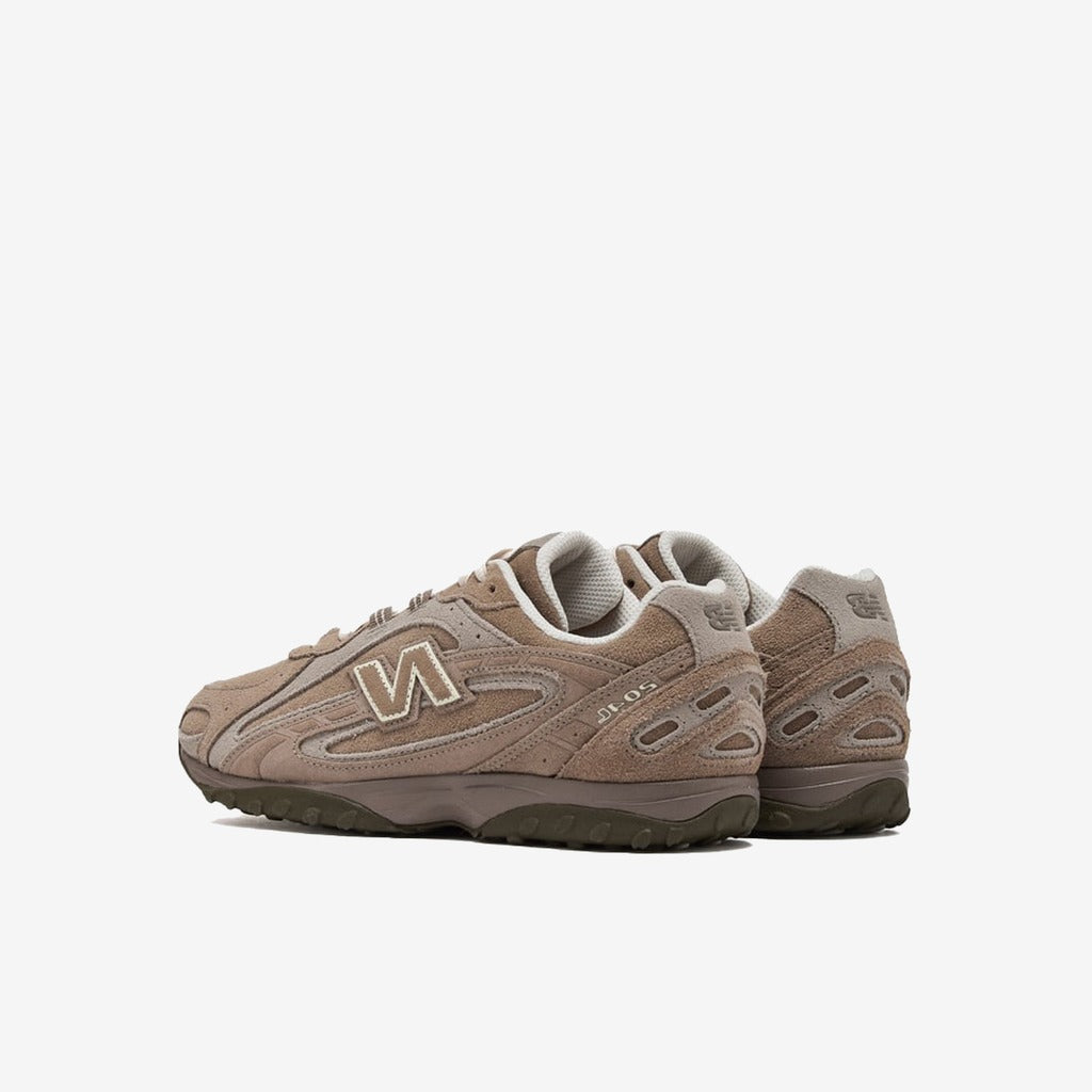 New Balance 204L Mushroom Arid Stone