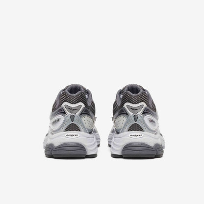 Saucony ProGrid Omni 9 Microchip
