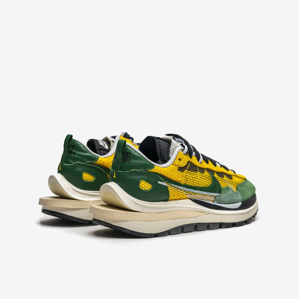 Nike Vaporwaffle sacai Tour Yellow Stadium Green