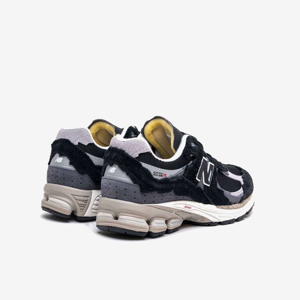 New Balance 2002R Protection Pack Black Grey