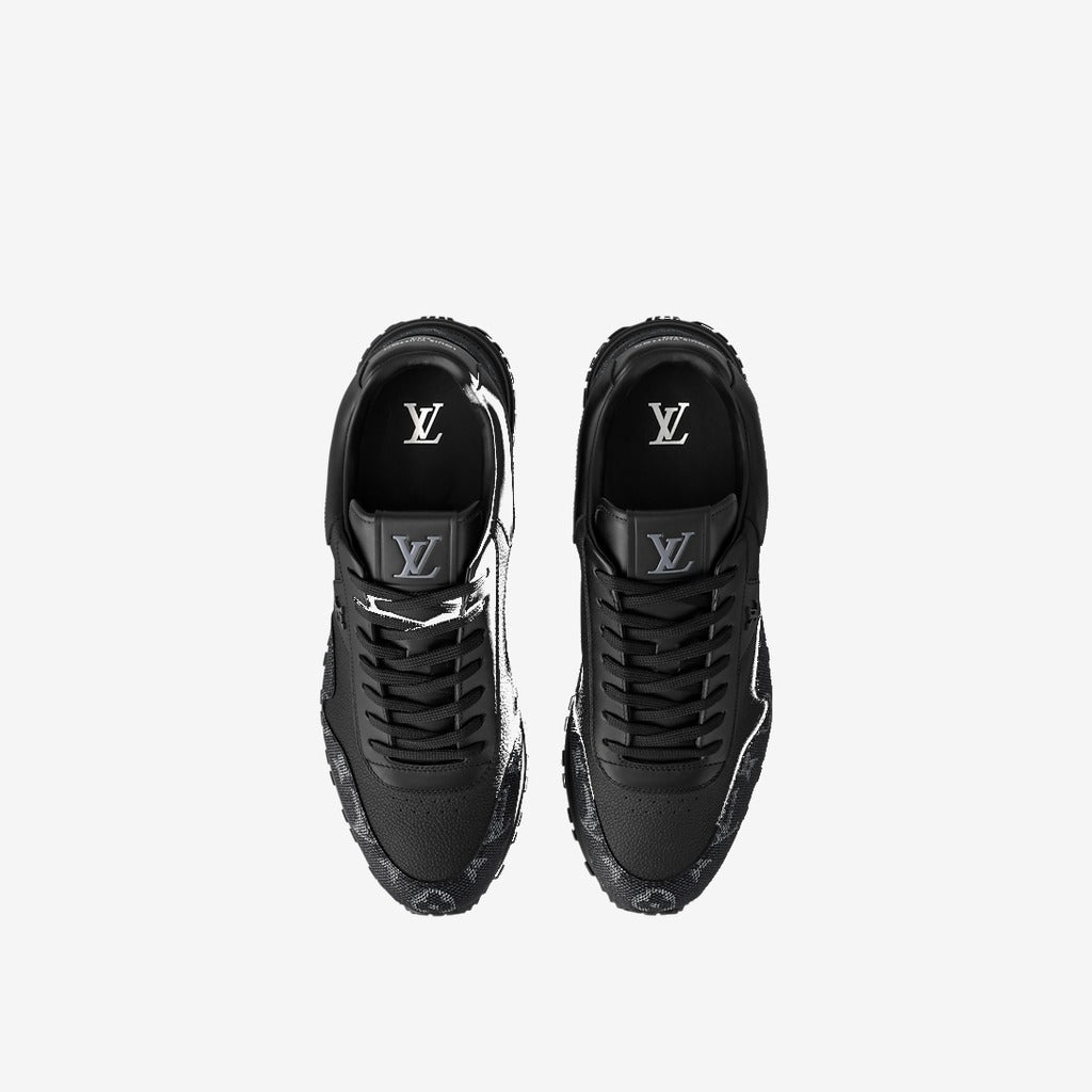Sneaker Run Away - #13
