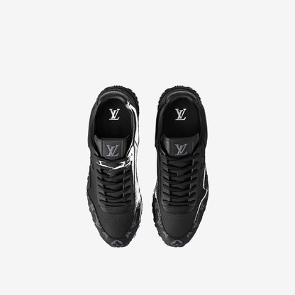 Sneaker Run Away - #13