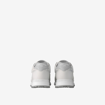 Sneaker Run Away - #9