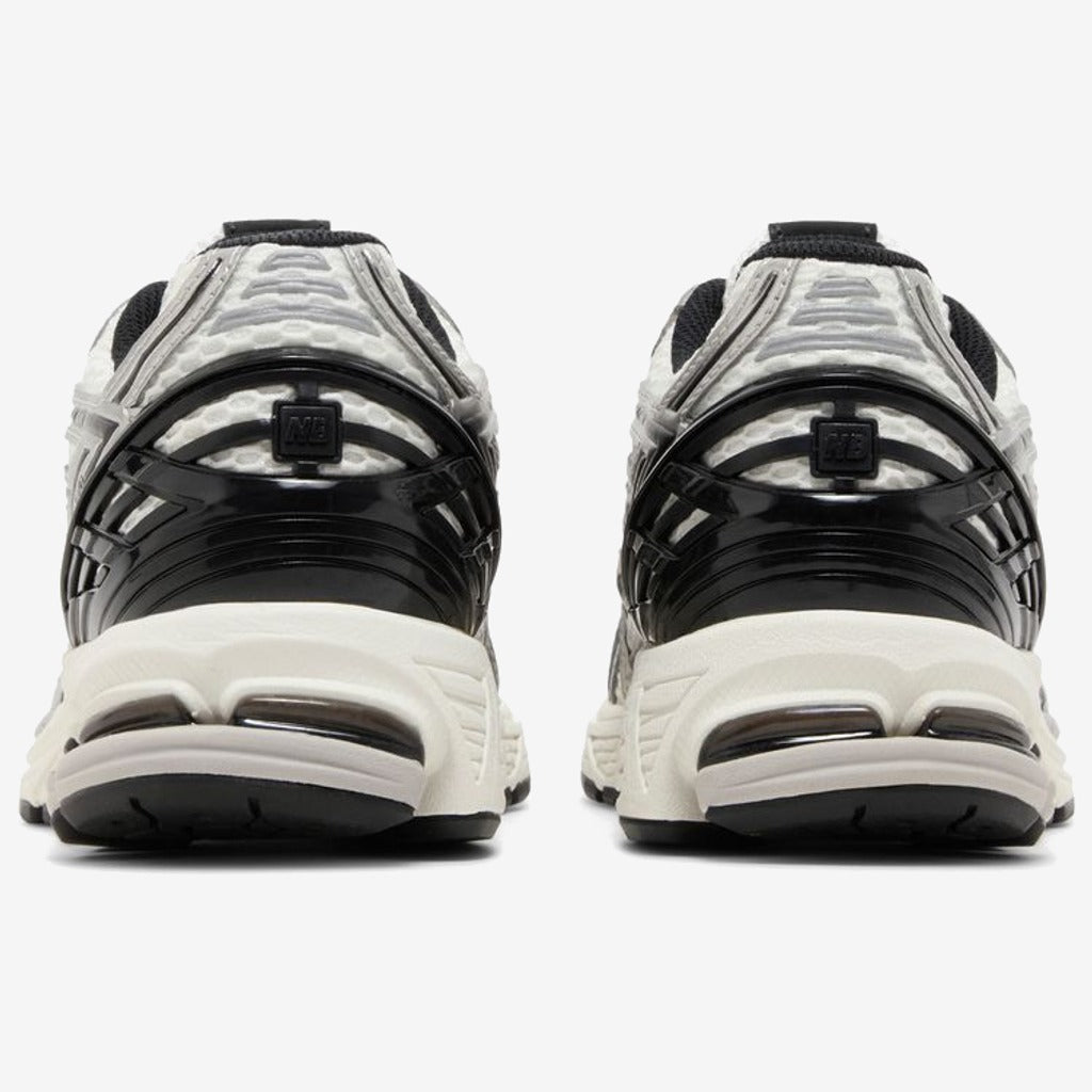 New Balance 1906R Silver Metallic Black