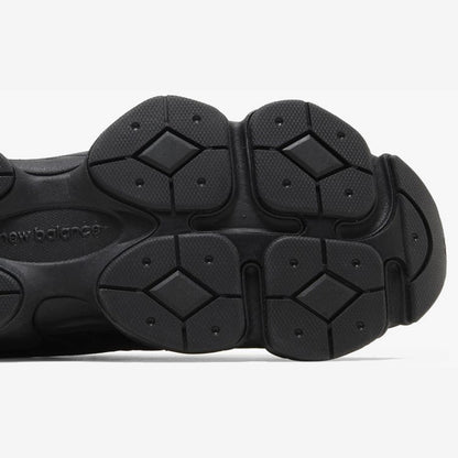 New Balance 9060 Triple Black