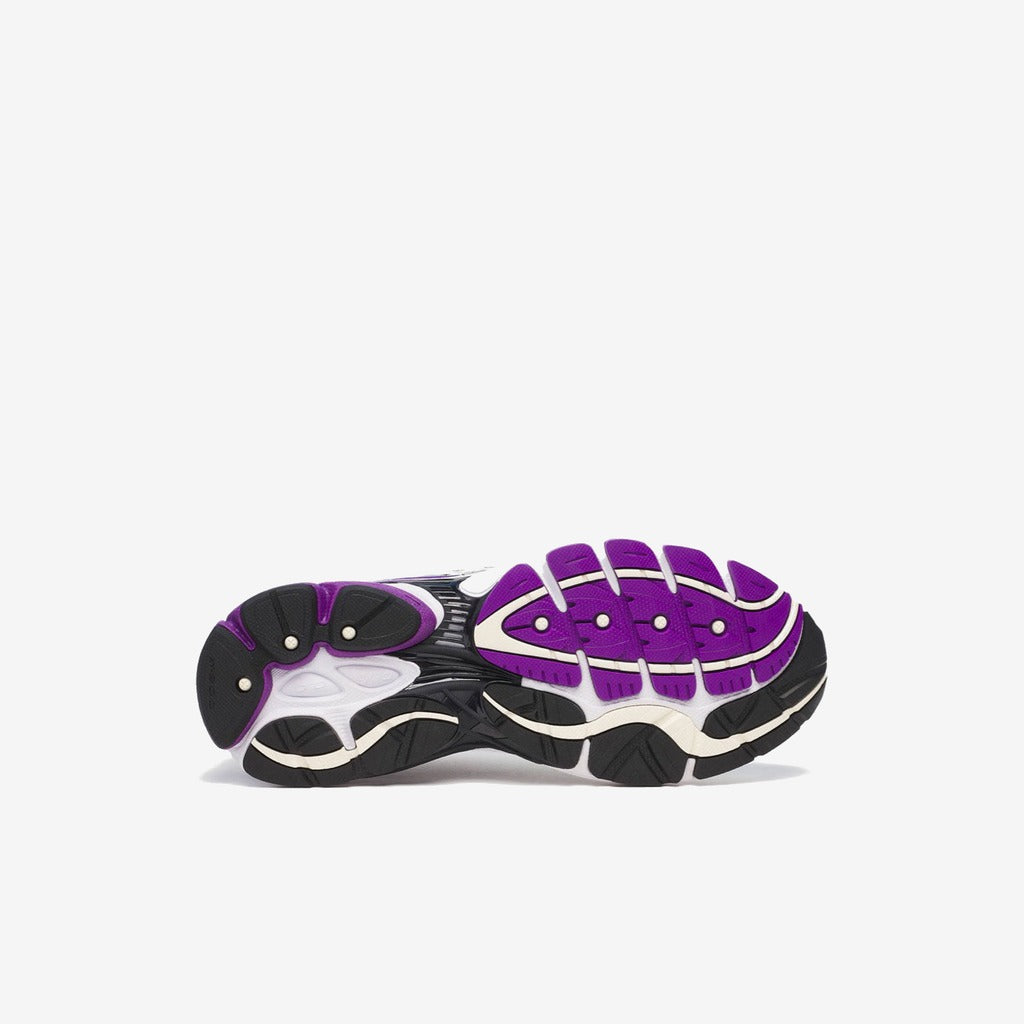 Saucony ProGrid Omni 9 White Black Silver Purple