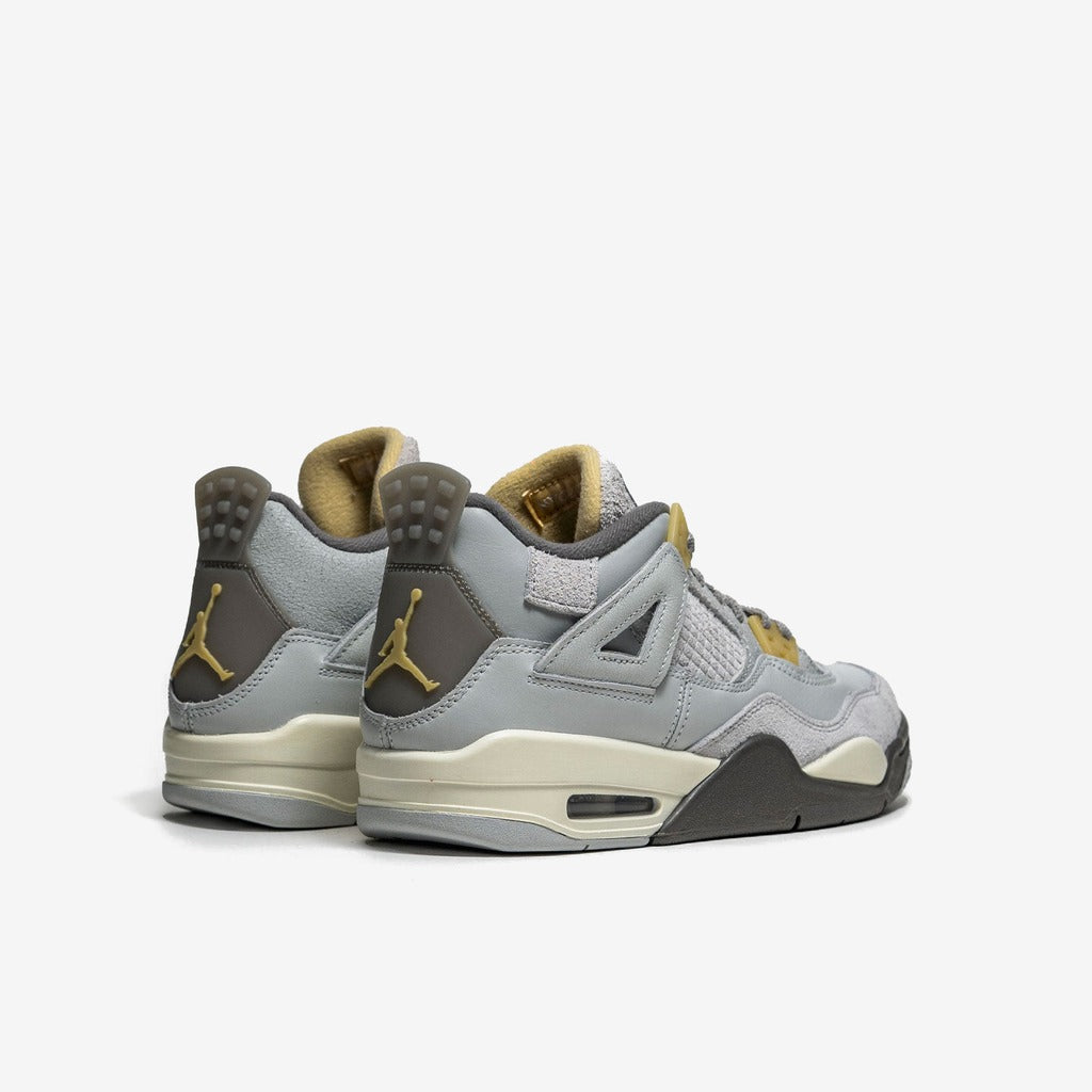 Jordan 4 Retro SE Craft Photon Dust