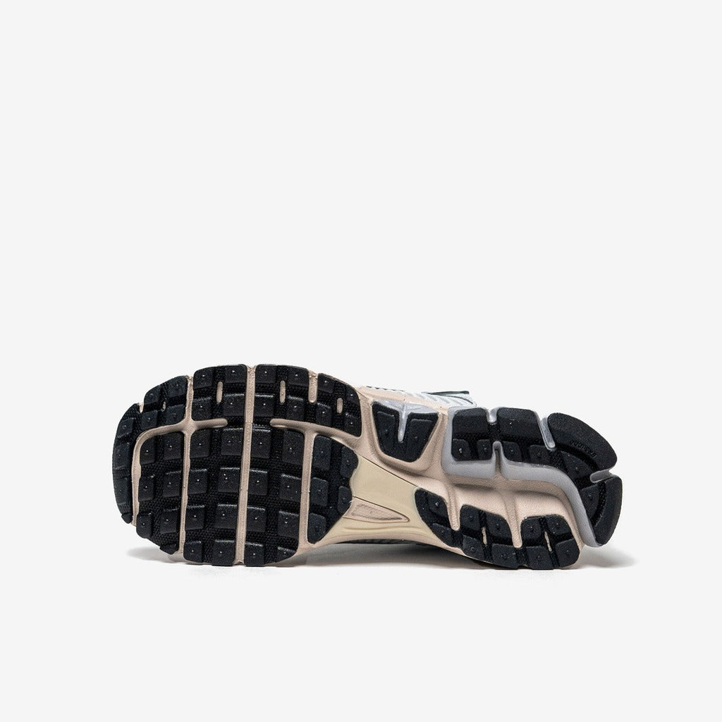 Nike Zoom Vomero 5 Pure Platinum (Women's)