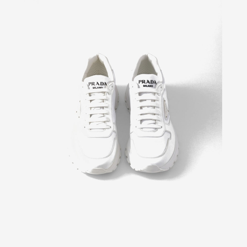Basket Prada Blanc en cuir brossé