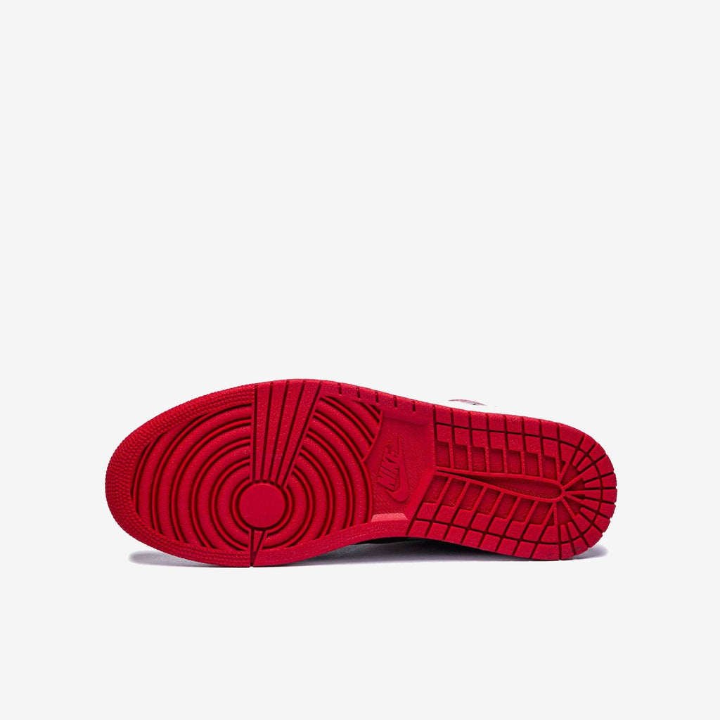 Air Jordan 1 Retro High OG Patent Bred