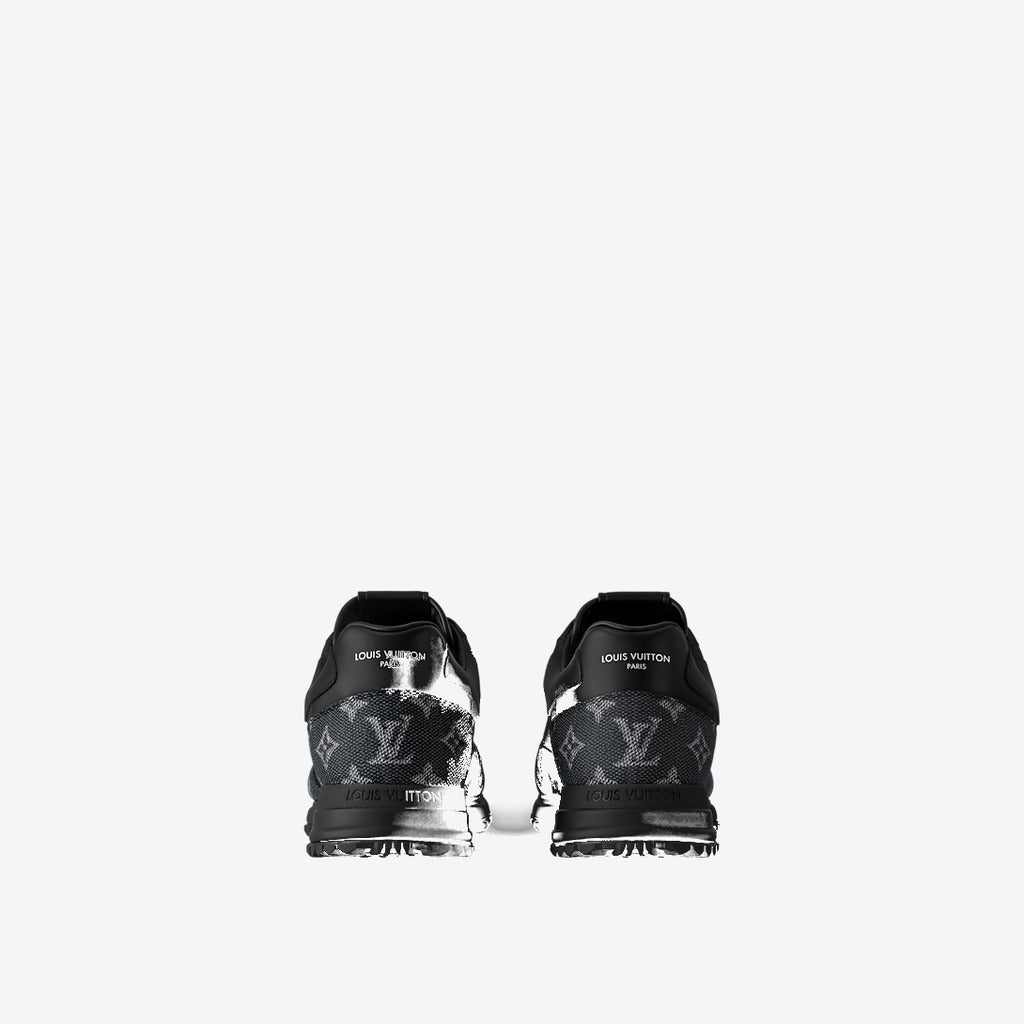 Sneaker Run Away - #13
