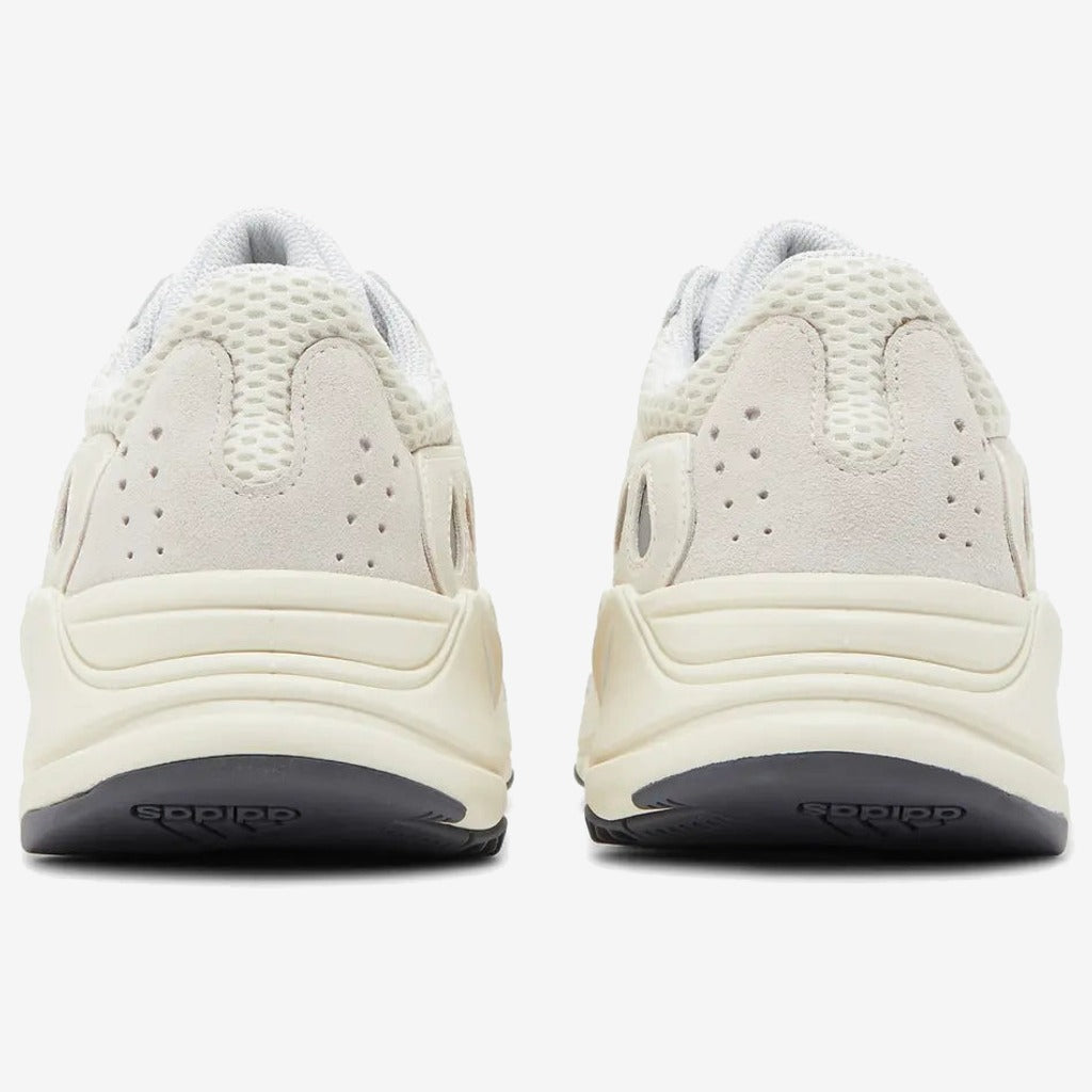 Yeezy Boost 700 Analog
