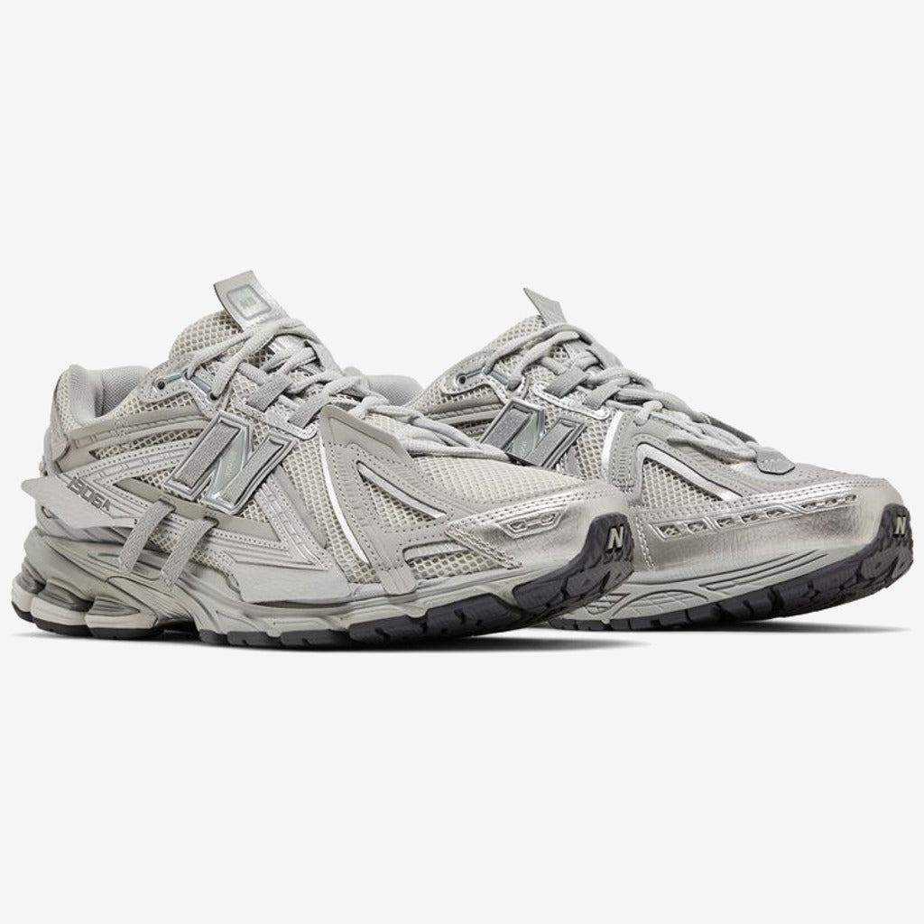 New balance 1906A Concrete Silver Metallic