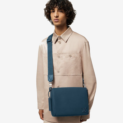 Sac messenger Takeoff - #1