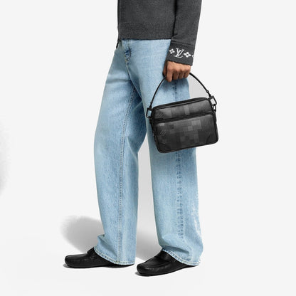 Sac Nil Messenger