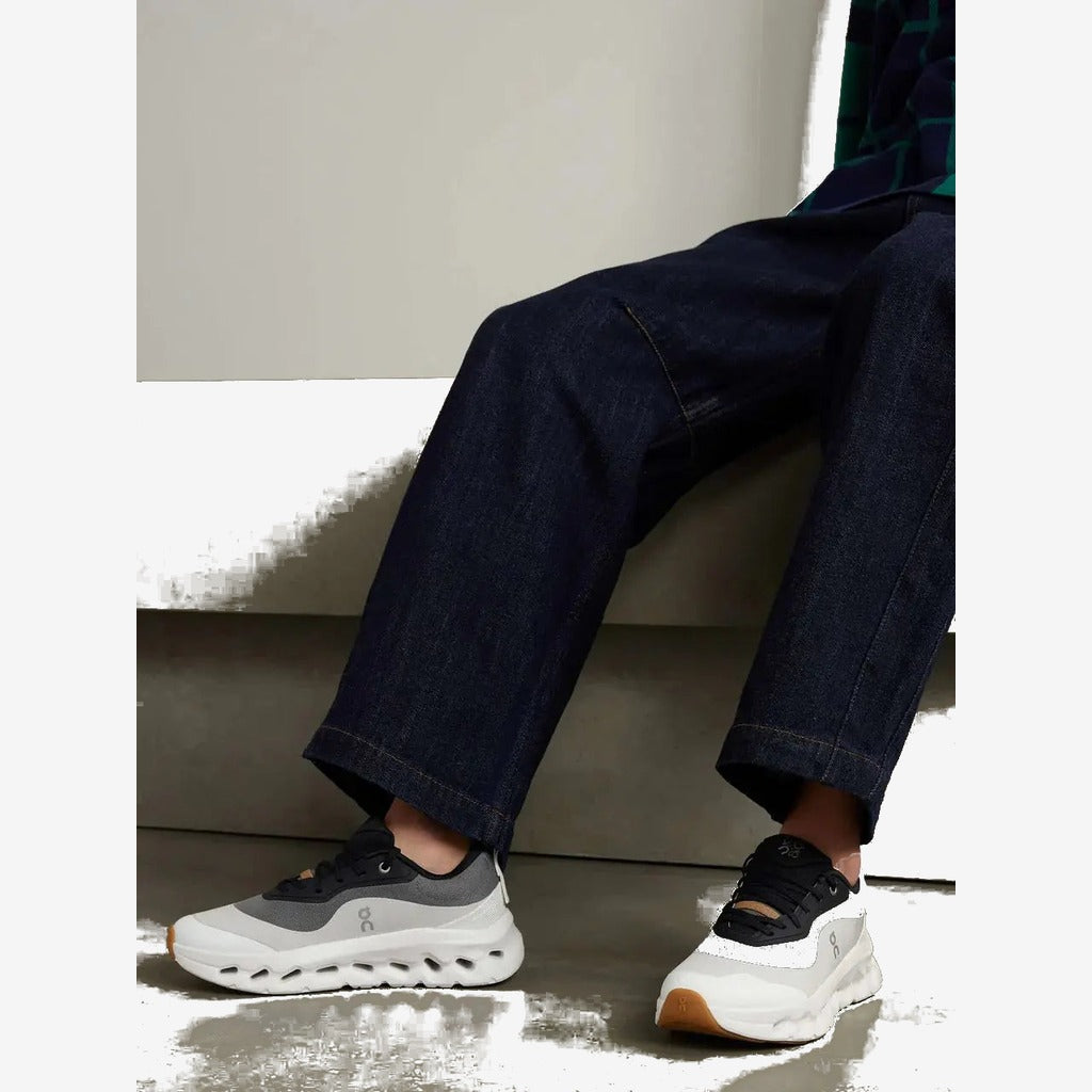 On Cloud × Loewe — Cloudtilt Gris Blanc